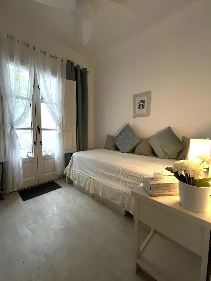 Home Away From Home Marbella 0*,  Spanyolország