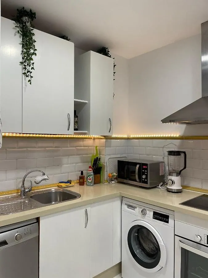 Home Away From Home Marbella Appartamento