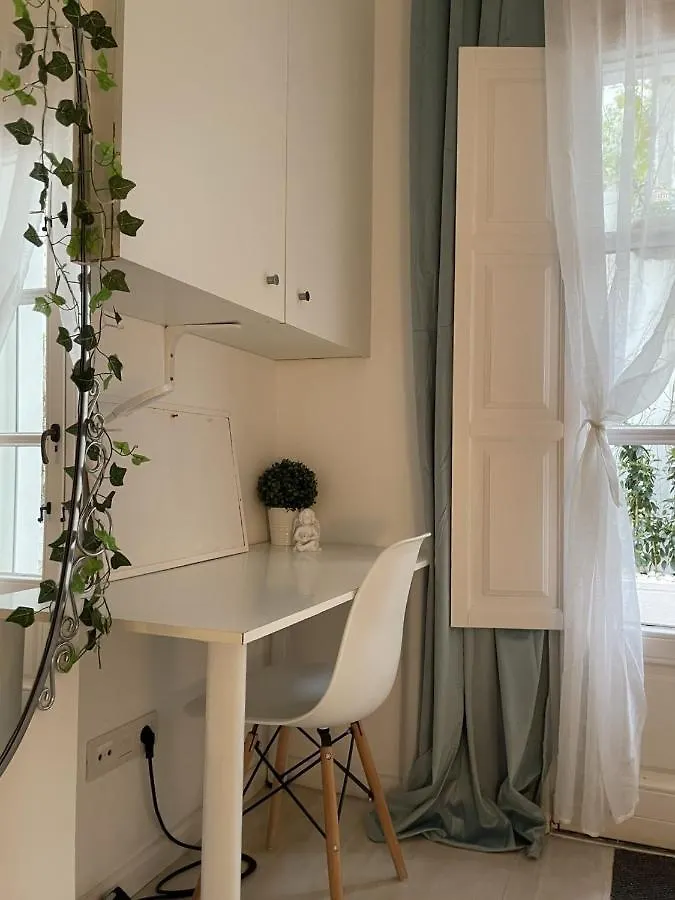 Home Away From Home מארבלה דירה